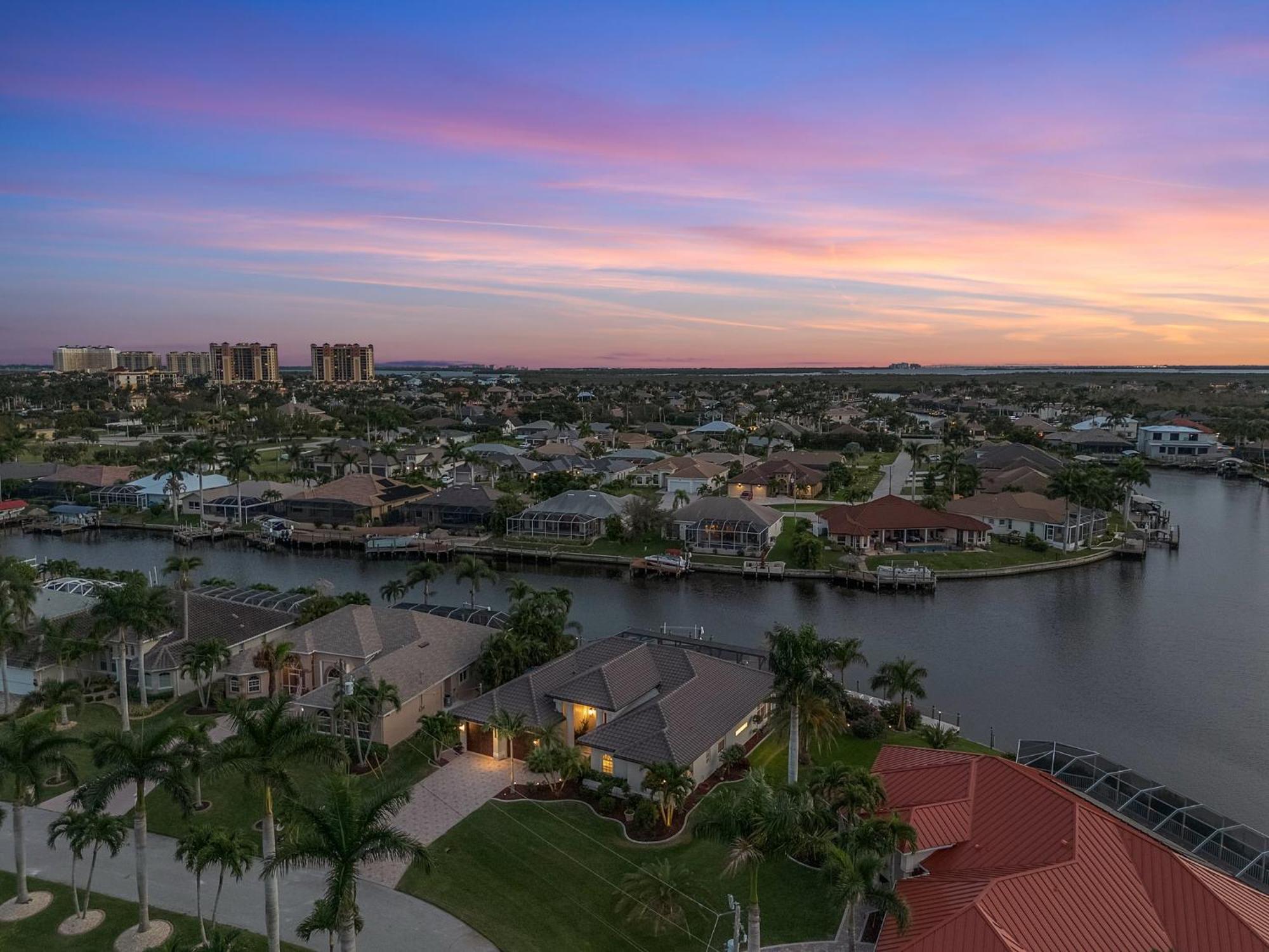 Villa Salty Shoreline, Cape Coral Exterior photo