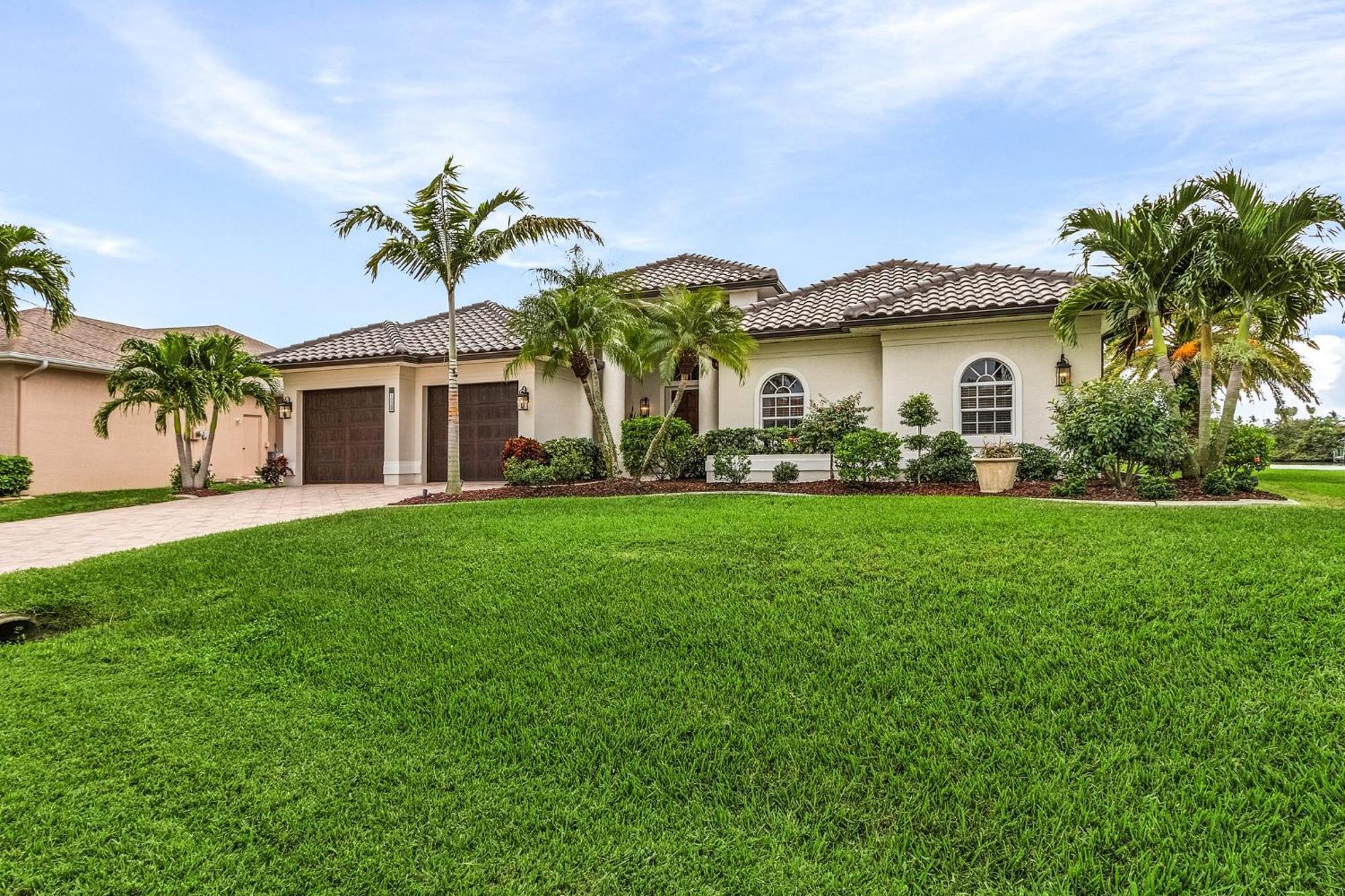 Villa Salty Shoreline, Cape Coral Exterior photo