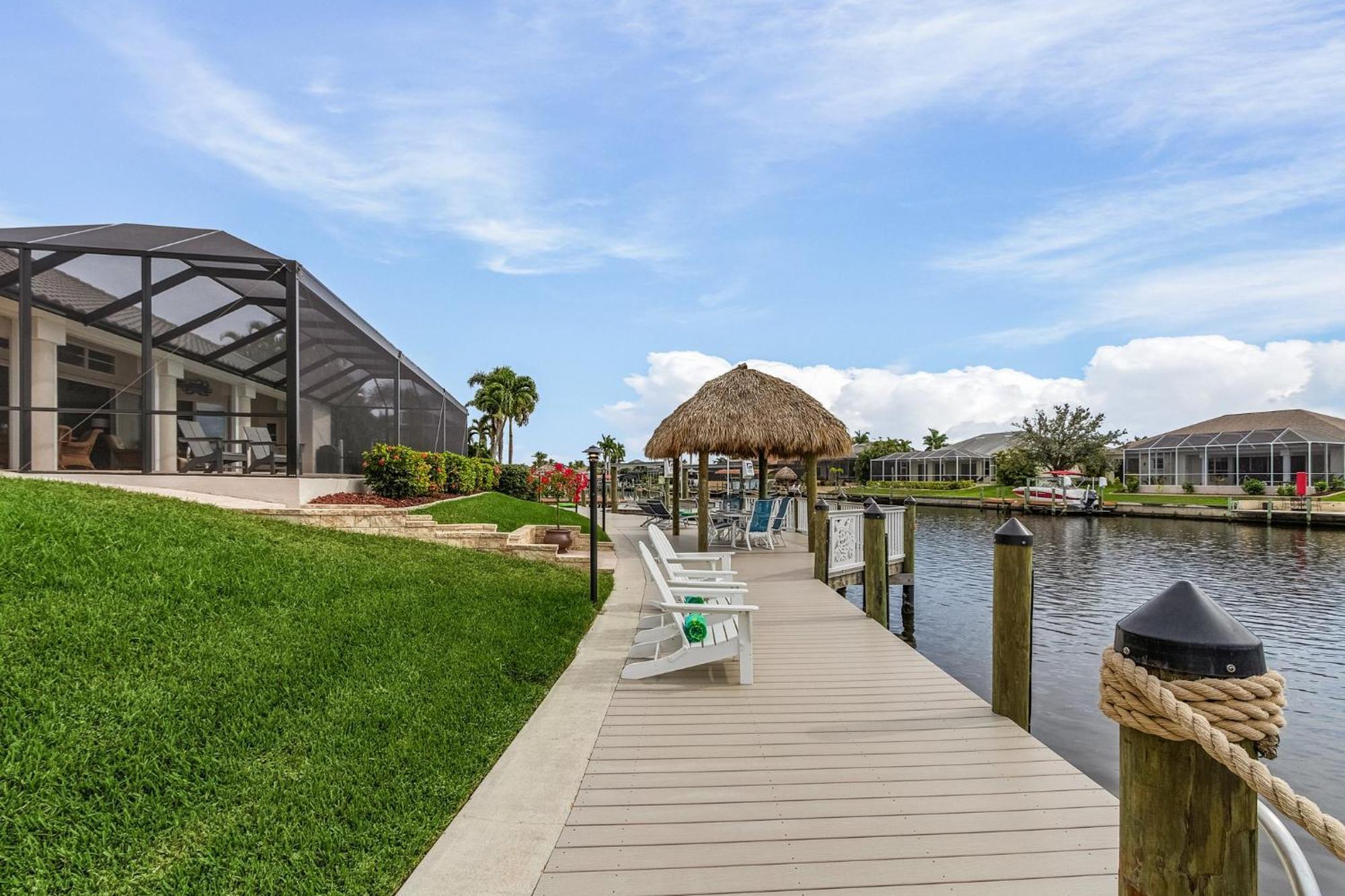 Villa Salty Shoreline, Cape Coral Exterior photo