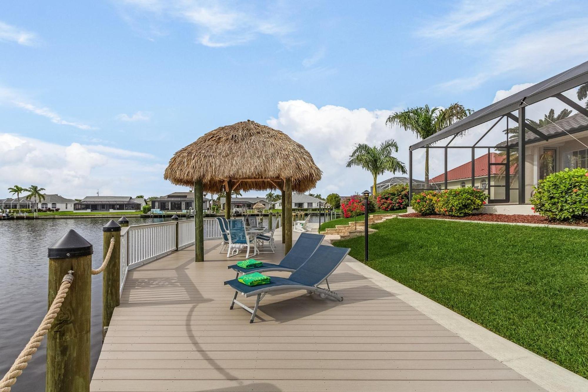 Villa Salty Shoreline, Cape Coral Exterior photo